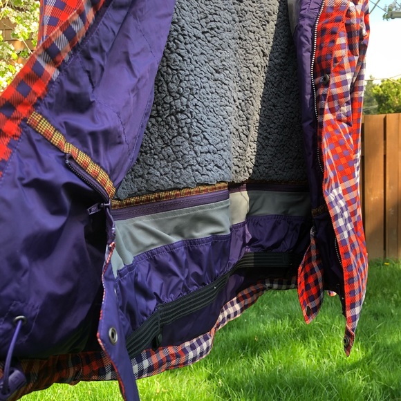 Burton Credence Dry Ride Ski/Snowboard Jacket - Picture 3 of 9